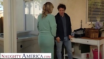 Sultry Rachael Cavalli Seduces And Pleasures The Handyman After Refreshing Lemonade
