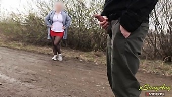 Secretly Recording A Public Handjob Encounter With A Curious Mom In A Park