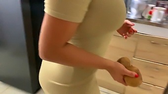 Stepsister Seduction: I Found Her In The Kitchen And We Had Real Sex