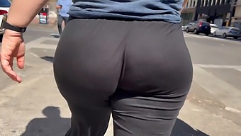 Amateur Girl Shows Off Her Big Ass In Public
