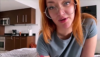 Watch A Hot Step Sister Squirt And Cum On A Cock In Family Therapy