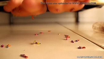 Giantess Dominates And Dominates In Fantasy Fuck