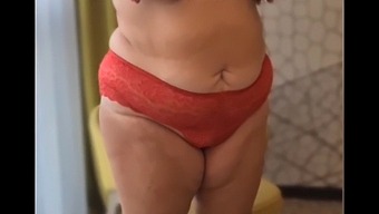 A Fat Lady Indulges In Anal Fingering And Achieves A Solo Orgasm
