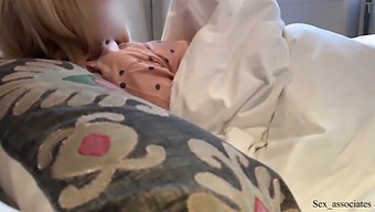 Rodinné Puto V Hotelovej Izbe: Pohľad Nevlastnej Mamy